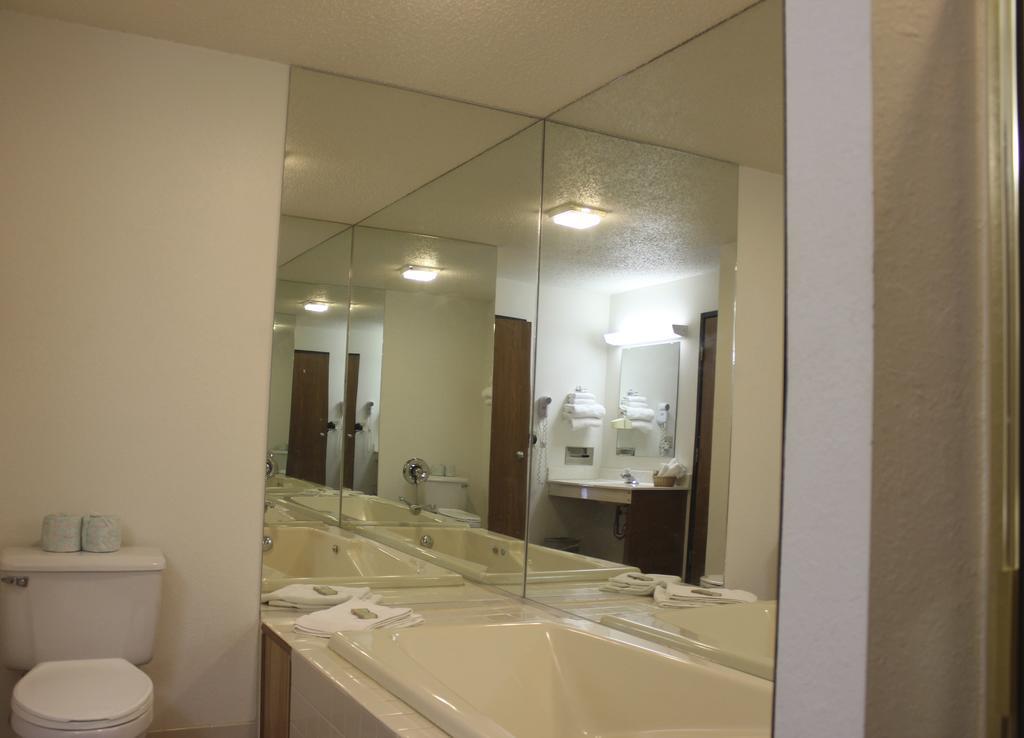 Motel 6-Saukville, Wi Экстерьер фото