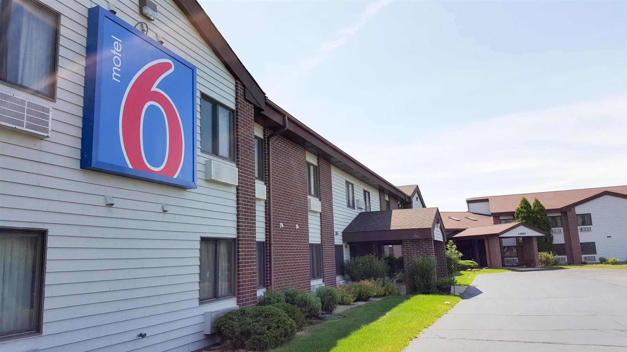 Motel 6-Saukville, Wi Экстерьер фото
