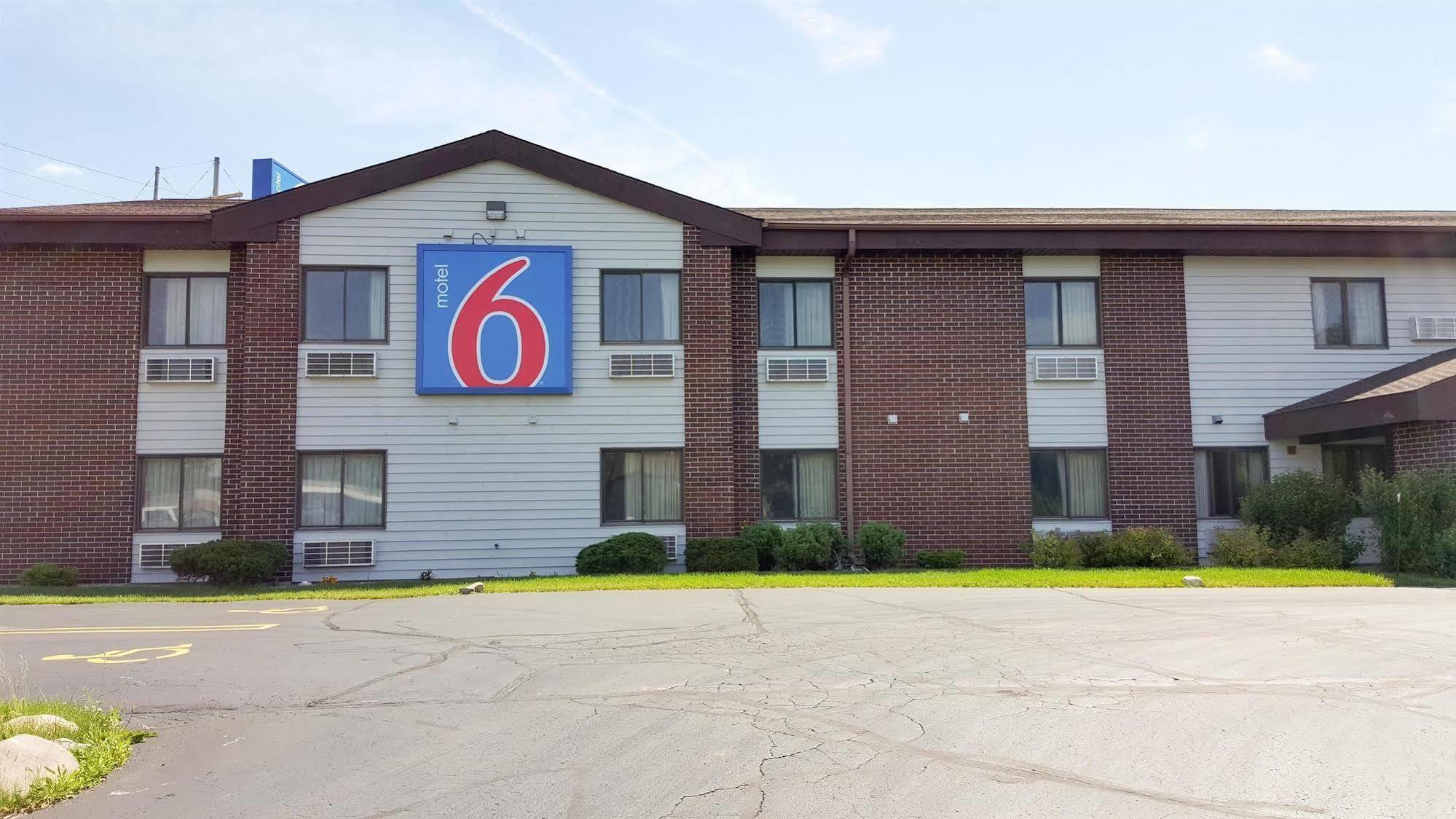 Motel 6-Saukville, Wi Экстерьер фото
