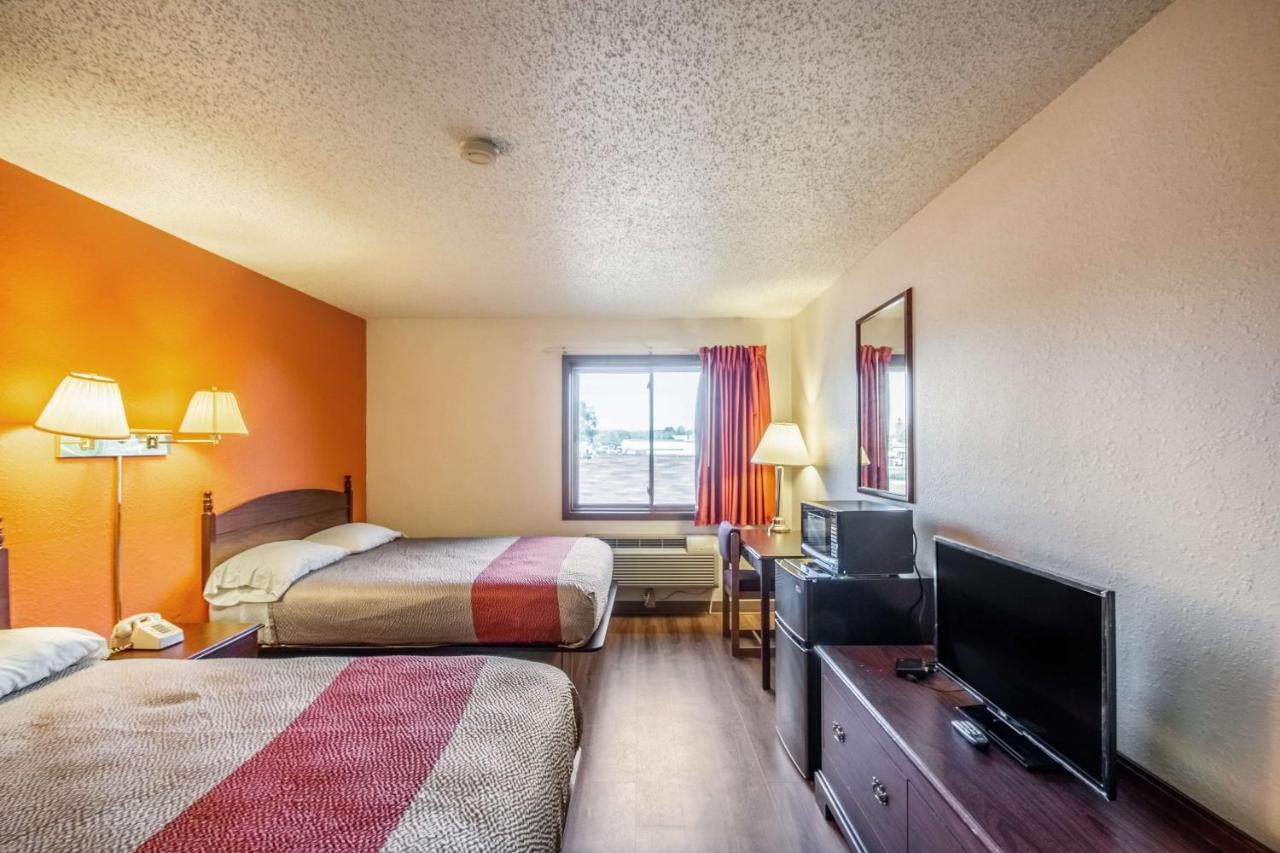 Motel 6-Saukville, Wi Экстерьер фото