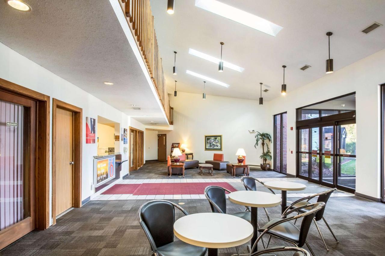 Motel 6-Saukville, Wi Экстерьер фото