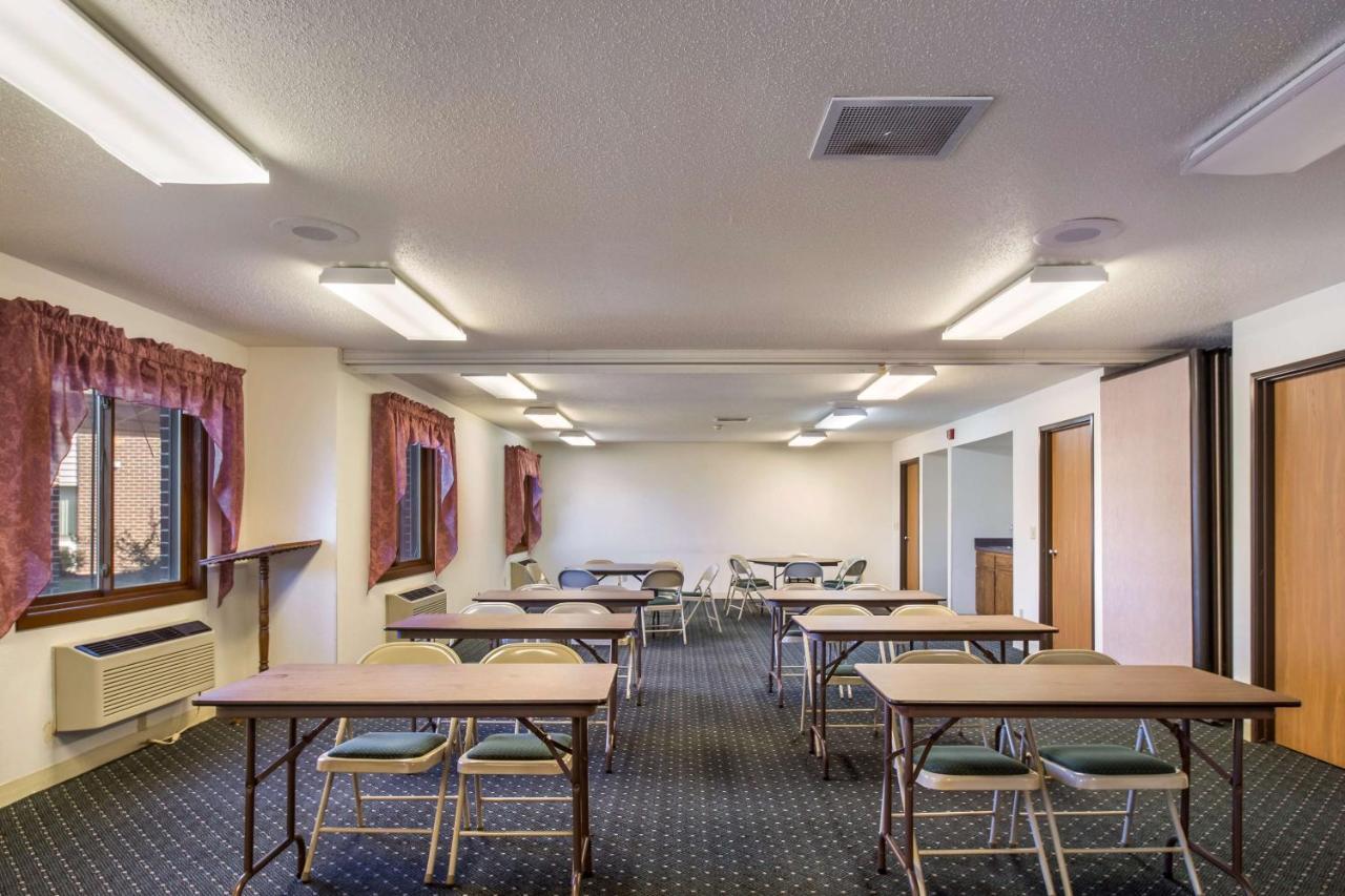 Motel 6-Saukville, Wi Экстерьер фото