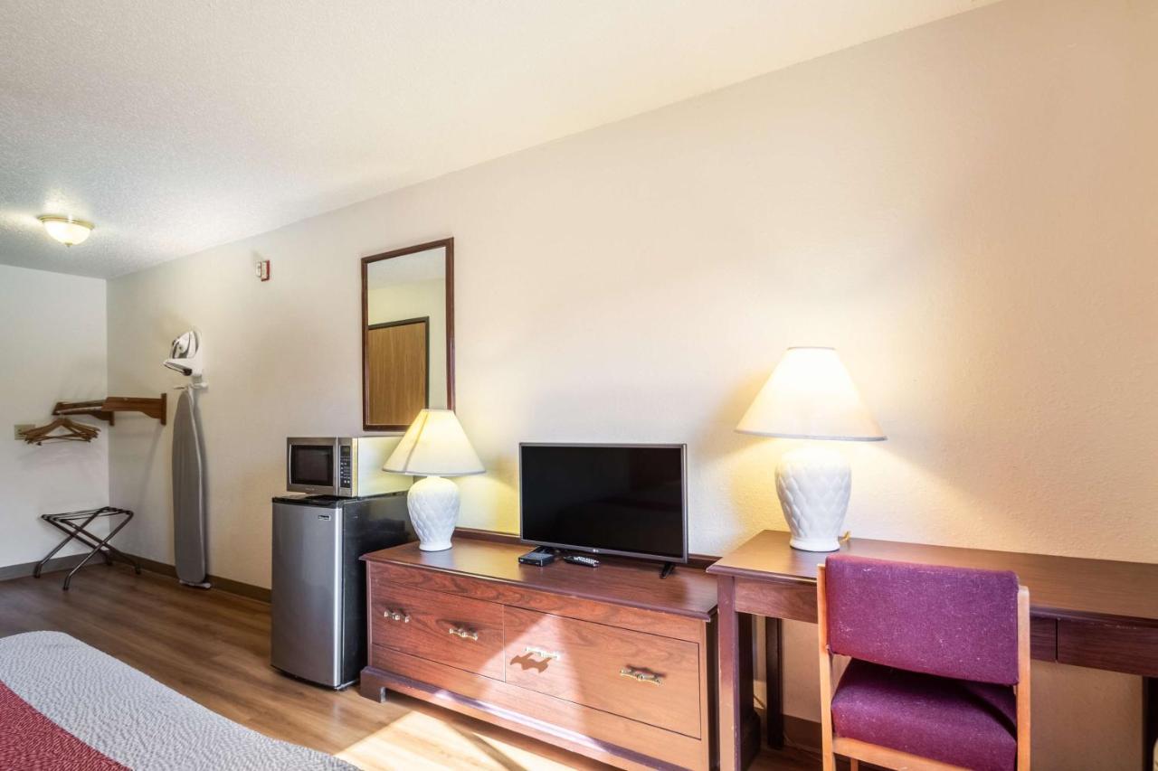 Motel 6-Saukville, Wi Экстерьер фото