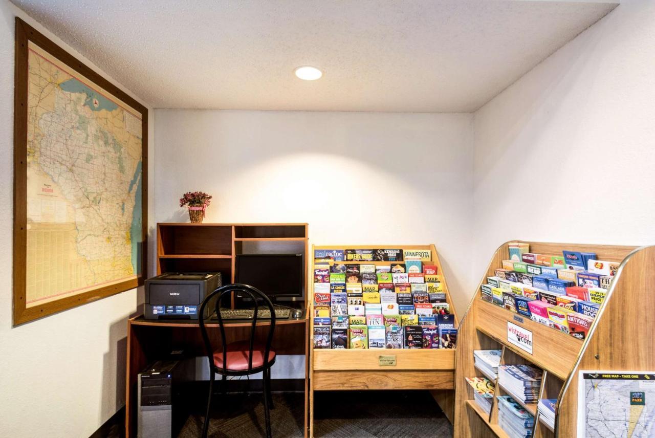 Motel 6-Saukville, Wi Экстерьер фото