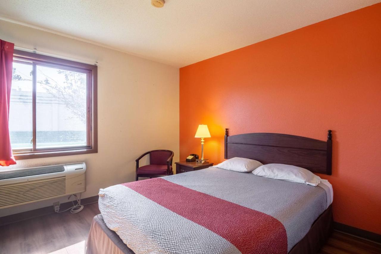 Motel 6-Saukville, Wi Экстерьер фото