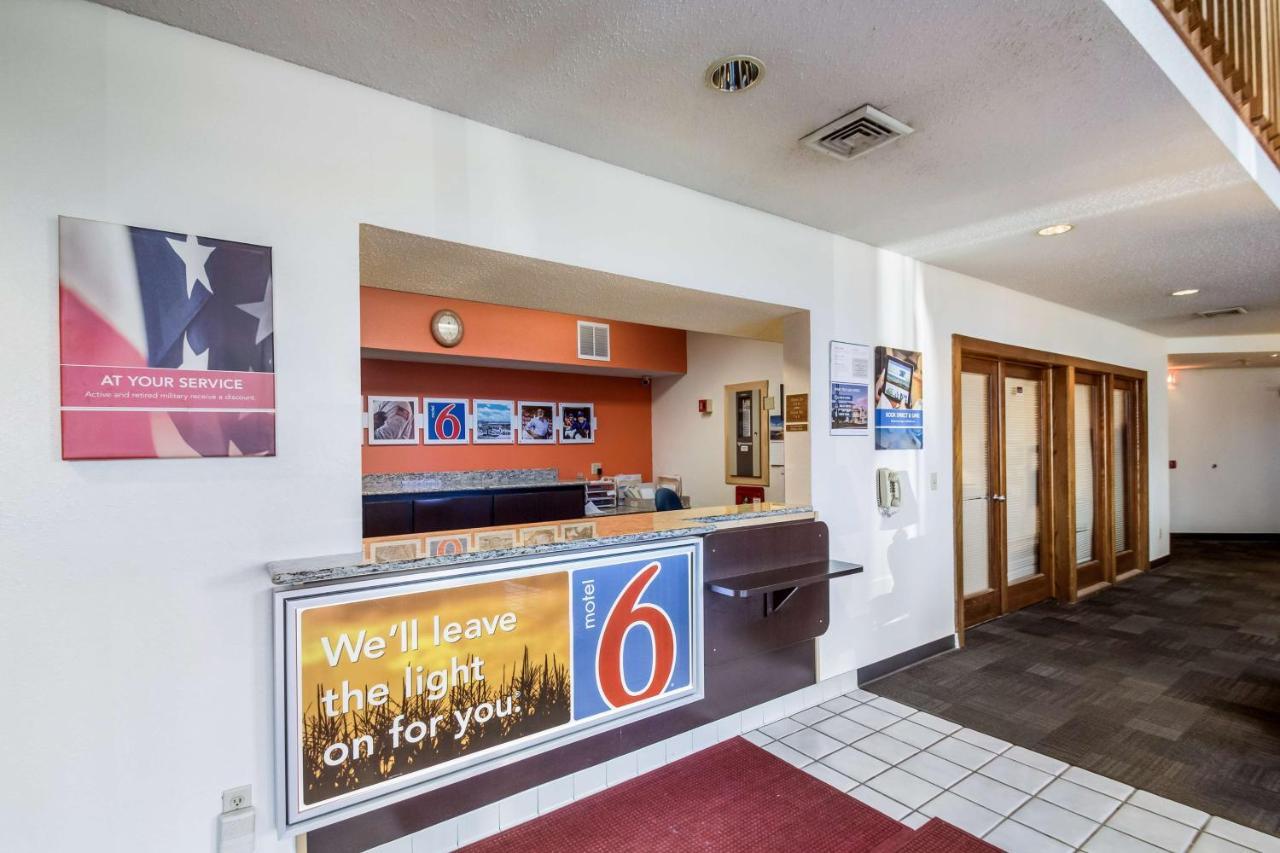 Motel 6-Saukville, Wi Экстерьер фото